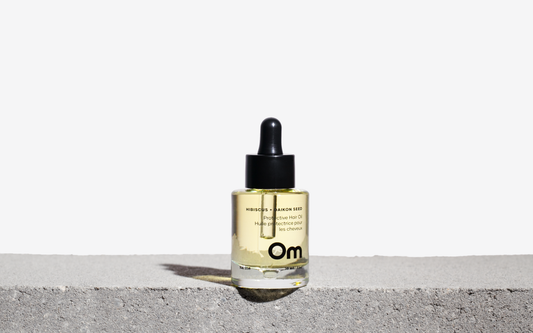 Om Hibiscus + Daikon Seed Protective Hair Oil